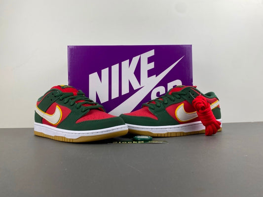 Dunk Low “Watermelon” – Dark Green/Red/White Limited Edition