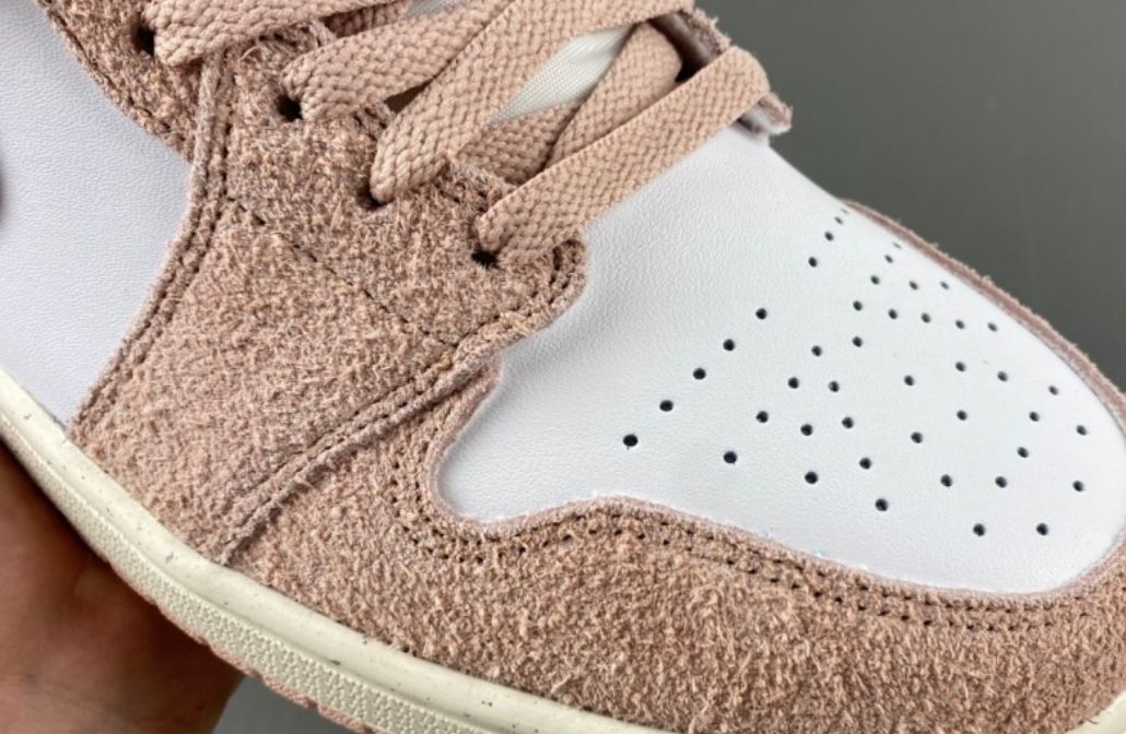 Classic Urban Sneakers – Beige/Pink Edition